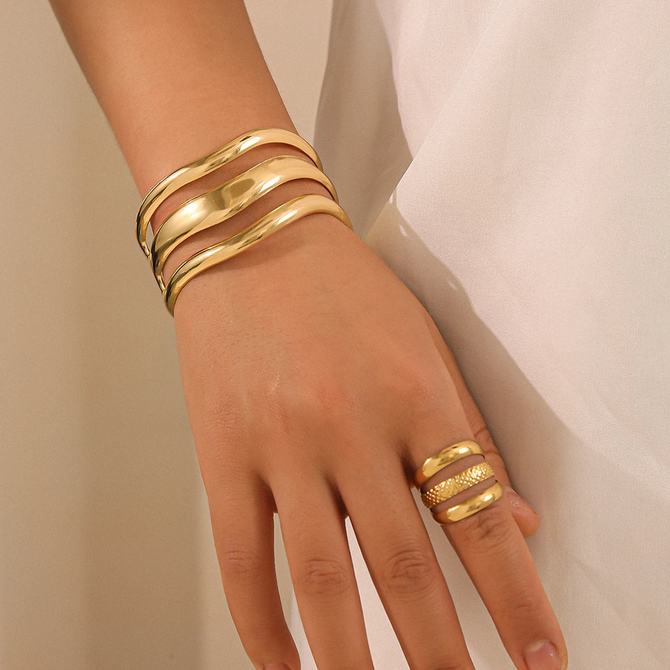 Fashion Jewelry Set Simple Three-layer Hollow Geometric Bracelet Adjustable Bracelet Ring Women's Punk Daily Wear Party Gift